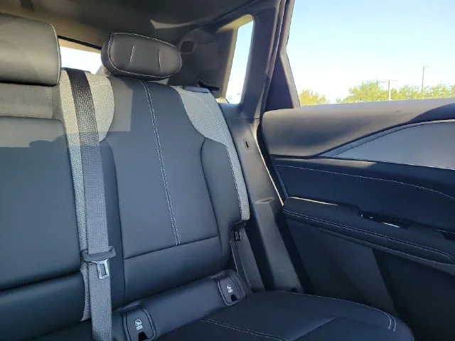 2024 Cadillac LYRIQ Tech - Photo 16