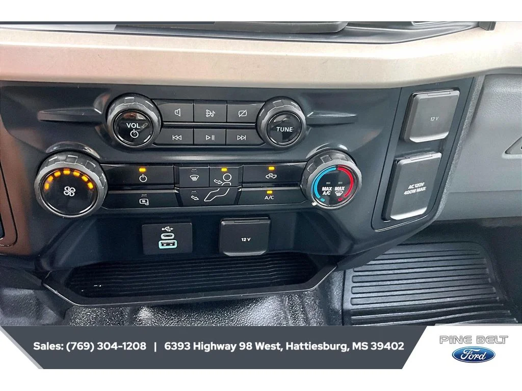 Used 2023 Oxford White Ford XLT image 24