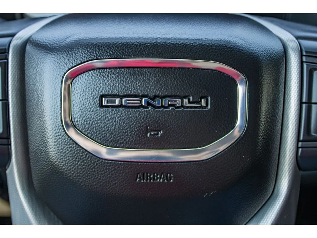 Used 2024 Onyx Black GMC Denali image 41