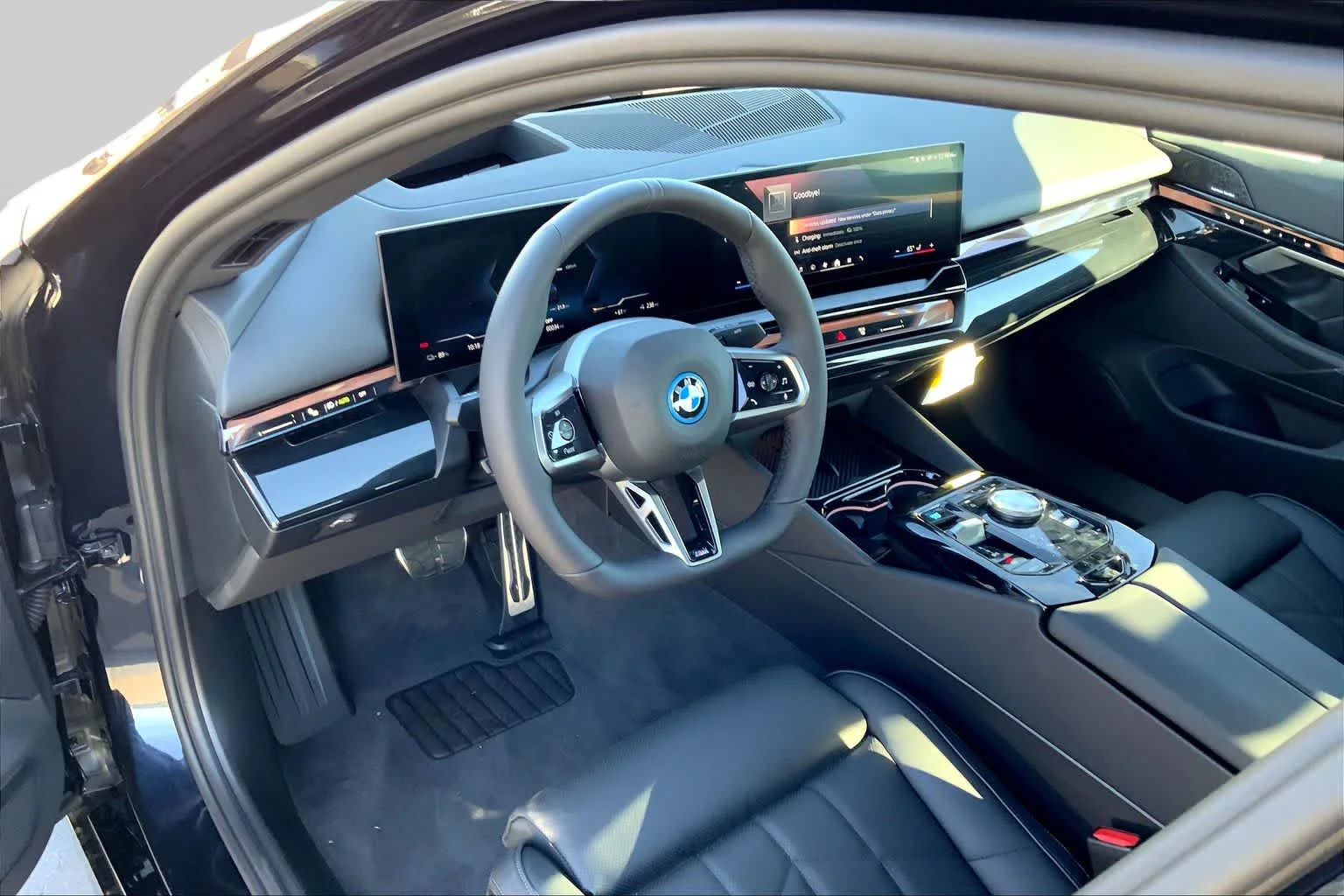 New 2026 Carbon Black Metallic BMW eDrive40 image 8