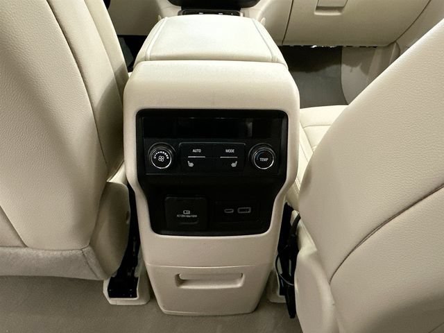2023 GMC Acadia Denali - Photo 19