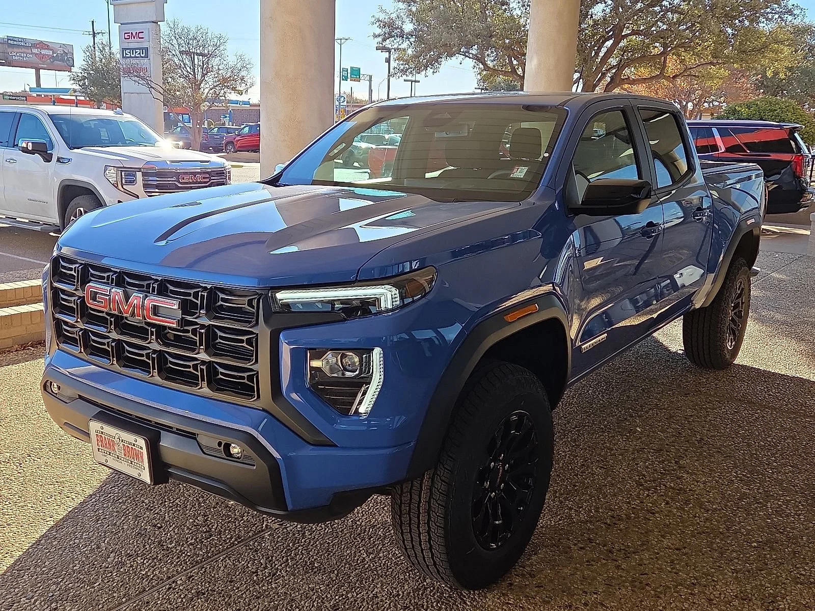 2026 GMC Canyon 2WD Elevation Crew Cab Short Box's photo