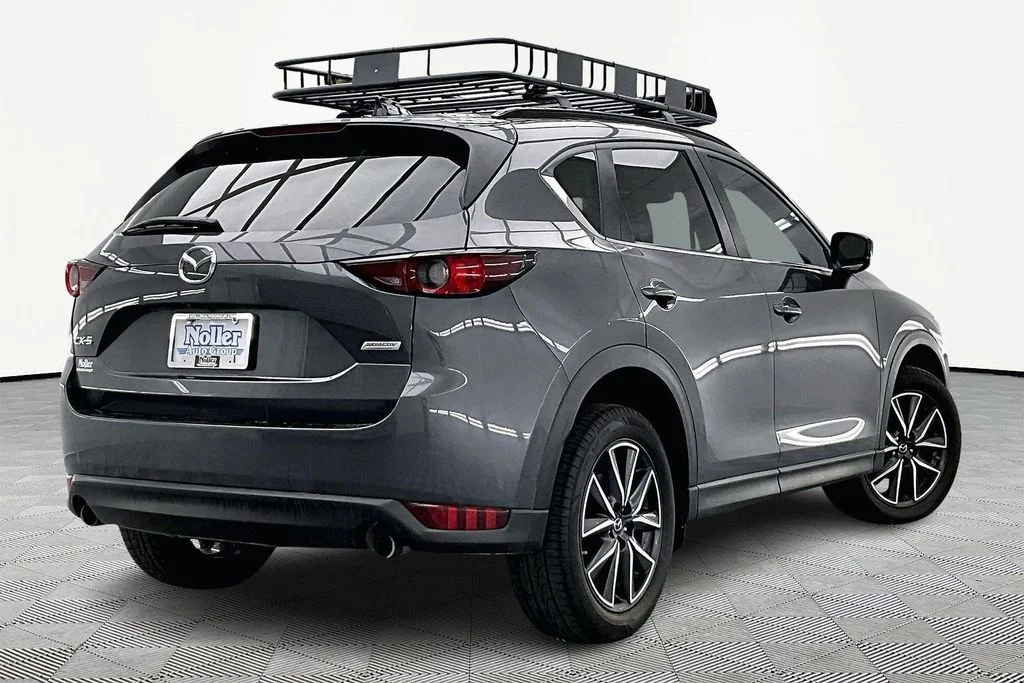 Used 2018 Mazda CX-5 Touring with VIN JM3KFACM6J1458768 for sale in Kansas City