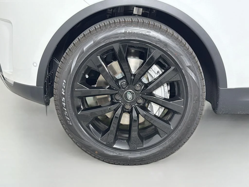 New 2026 Fuji White Land Rover S image 33