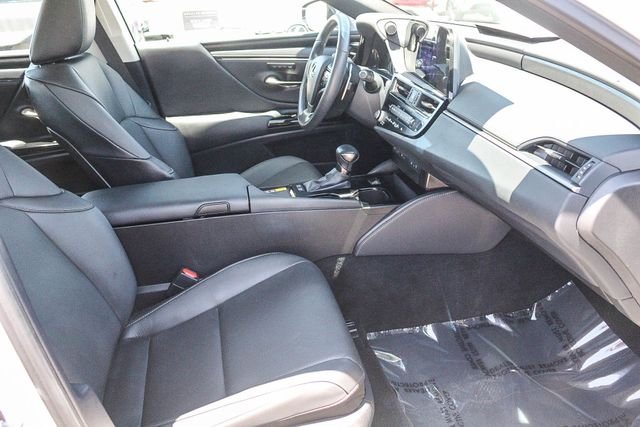 Certified Used 2024 EMINENT WHITE PEARL Lexus 300h image 21
