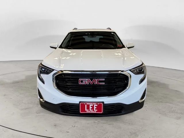 Used 2019 White GMC SLE image 9