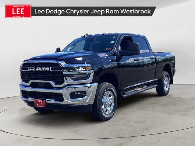 2026 Ram 3500 TRADESMAN CREW CAB 4X4 6'4 BOX