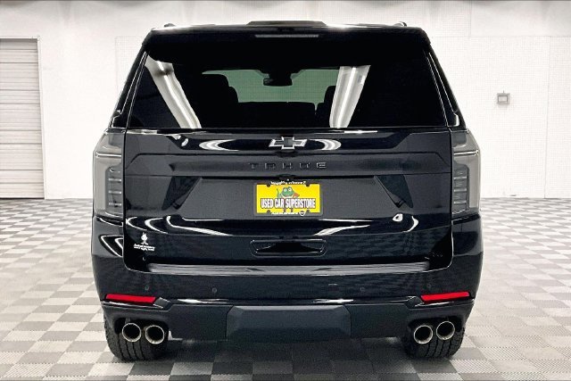 Used 2025 Black Chevrolet Z71 image 5