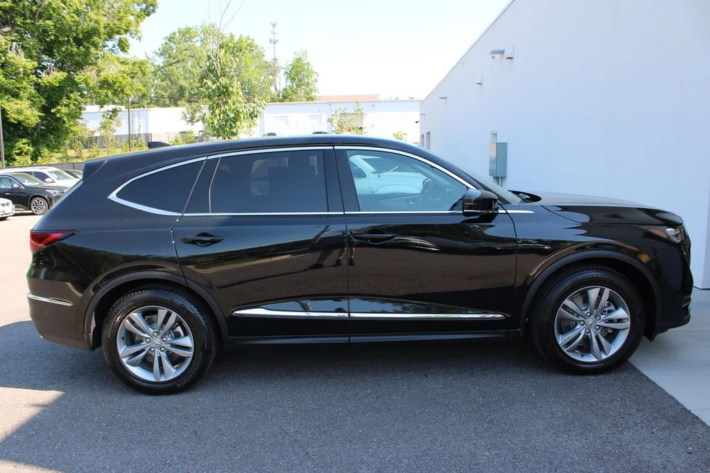 New 2026 Majestic Black Pearl Acura Base image 32