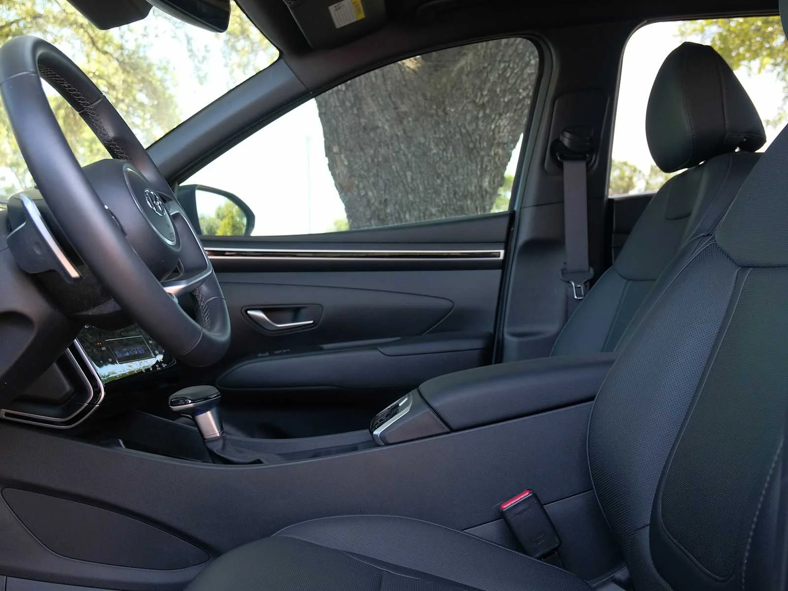 Used 2024 Blue Stone Hyundai XRT image 14