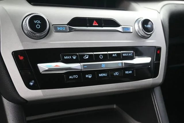 Used 2020 Agate Black Metal Ford XLT image 19
