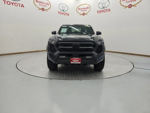 Used 2025  Toyota SR5 image 4