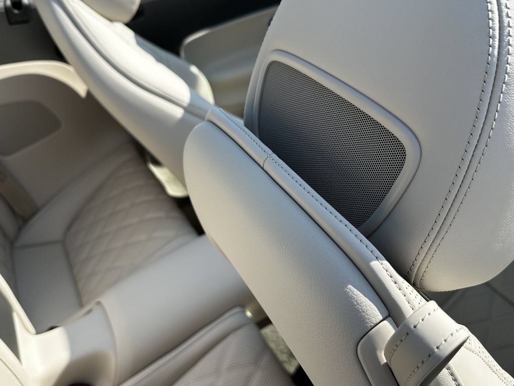 New 2026 MANUFAKTUR Moonlight White Metallic Mercedes-Benz AMG® SL 43 image 52