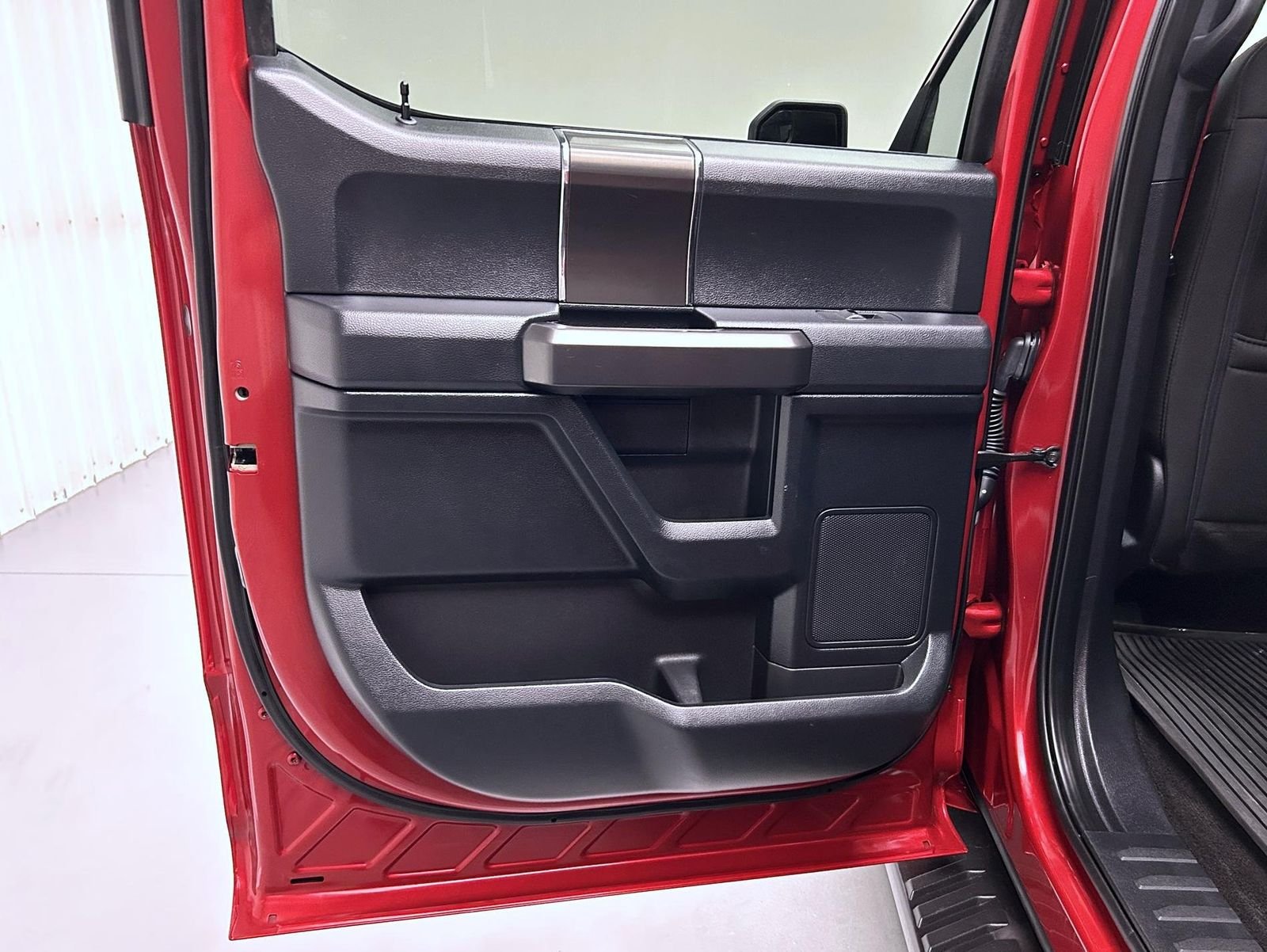 Used 2020 Red Ford XLT image 20