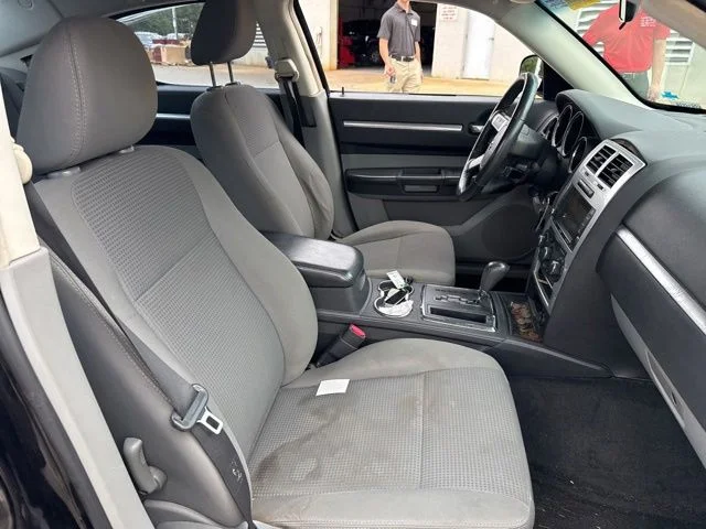 Used 2010 Black Dodge SXT image 12