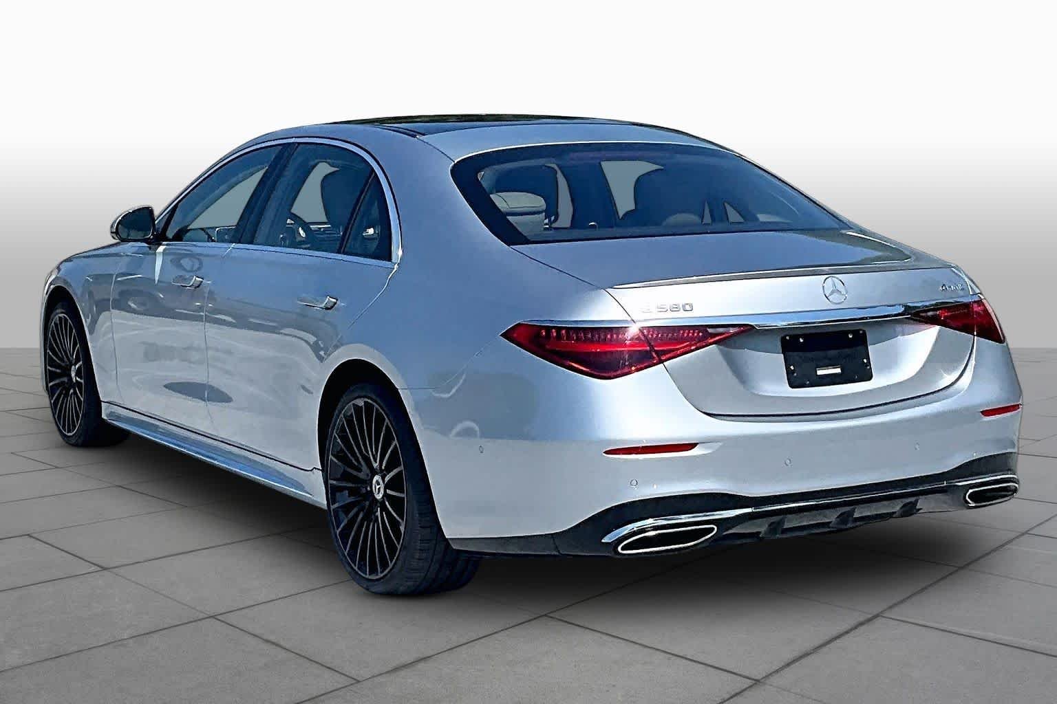 Used 2022 Cirrus Silver Mercedes-Benz S 580 image 12
