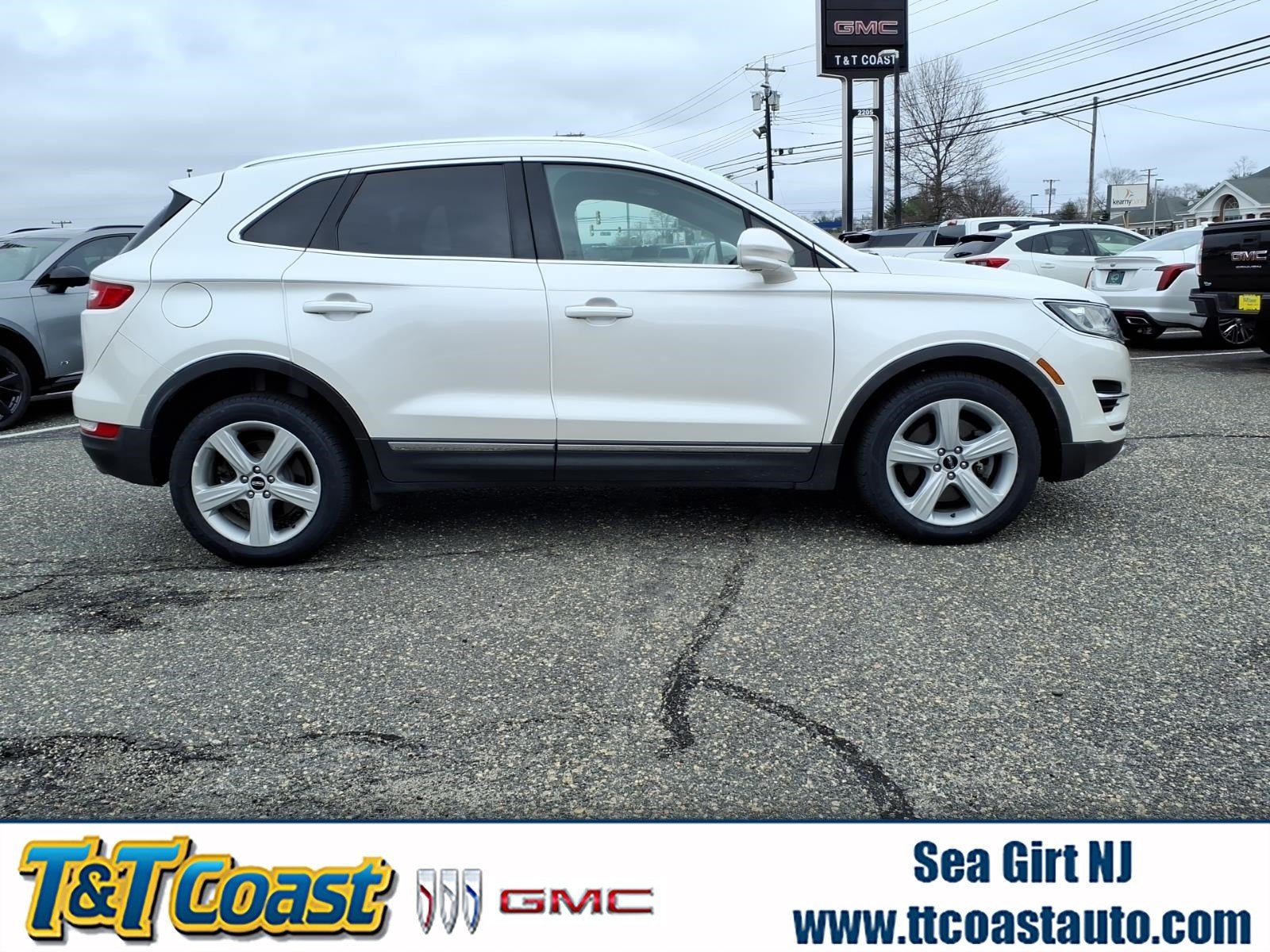 2015 Lincoln MKC Base