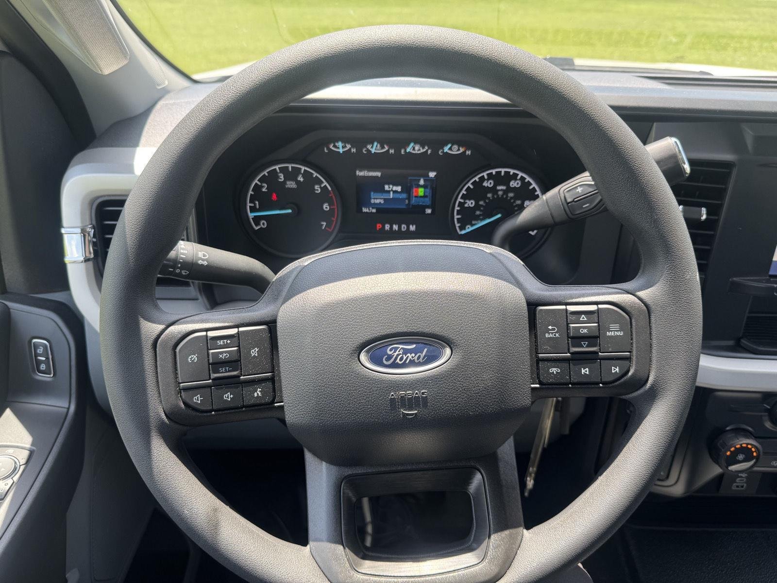 New 2026 Oxford White Ford XL image 15