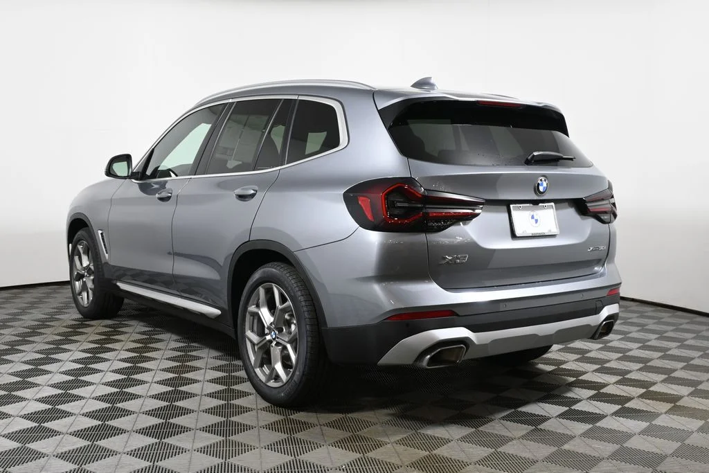 Certified Used 2024 Gray BMW xDrive30i image 5