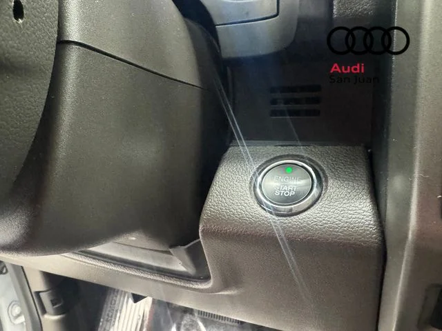 Used 2021 White Ford XLT image 33