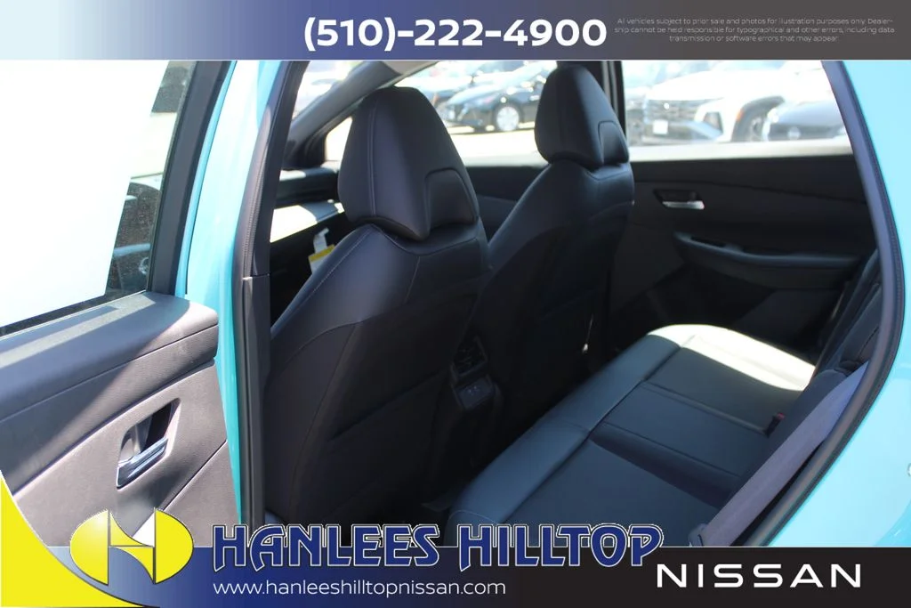 New 2026 Seabreeze Blue Pearl / Super Black Two-tone Nissan SV+ image 17