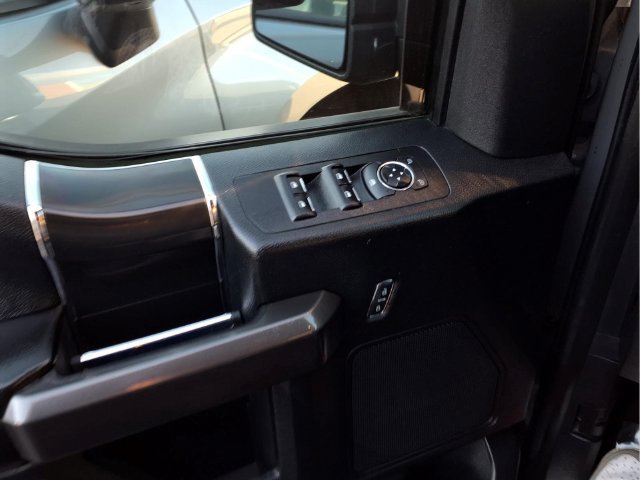 Used 2018 Gray Ford XLT image 15