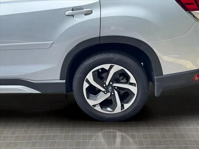 Used 2022 Silver Subaru Touring image 15