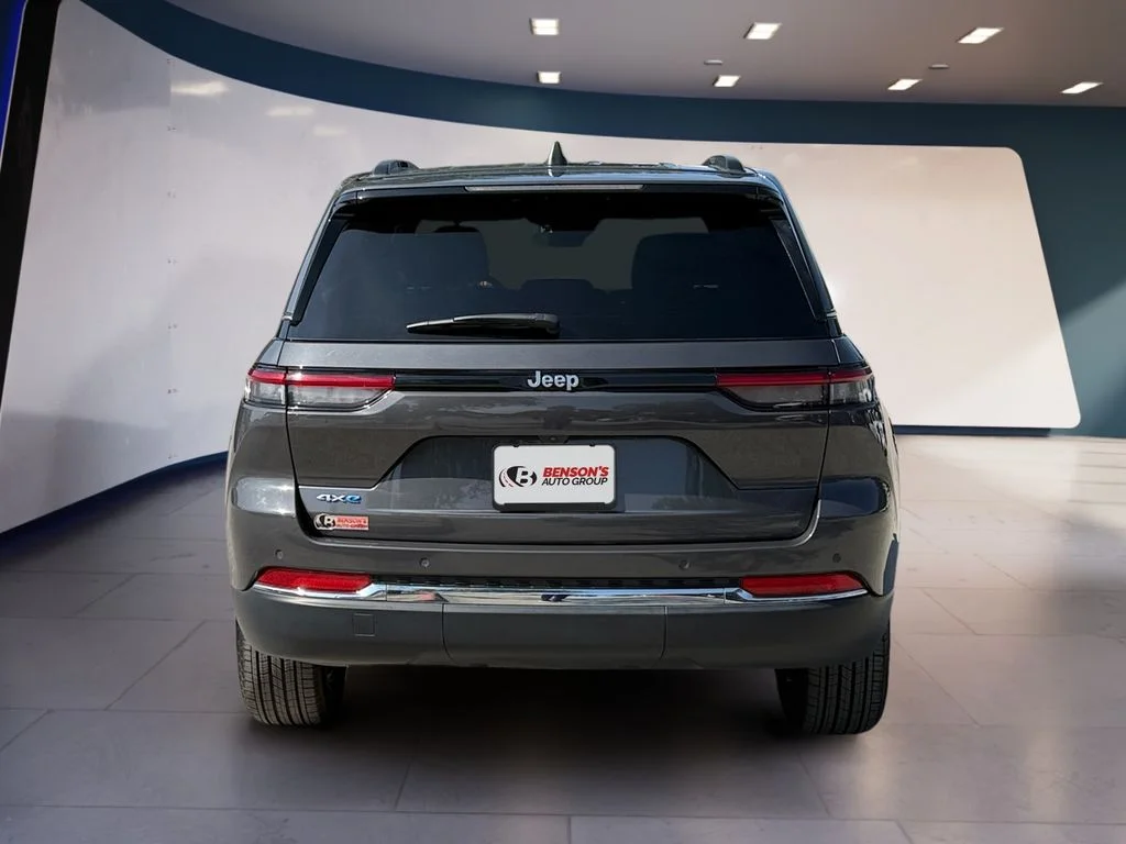 Used 2025 Gray Jeep 4xe image 4