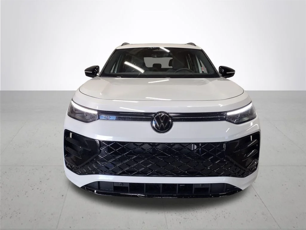 New 2026 White Volkswagen SE R-Line Black image 3