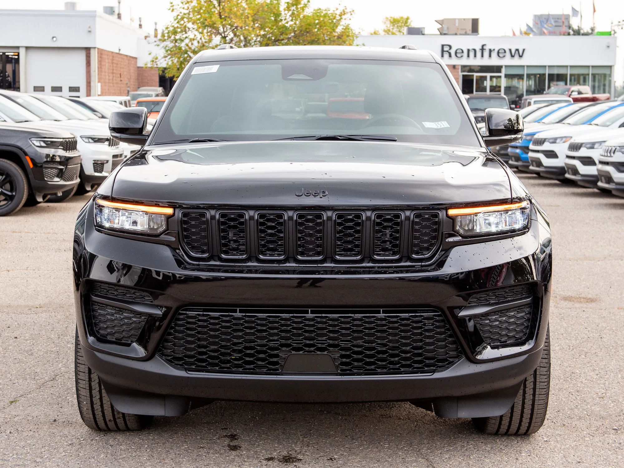 New 2025 Black Jeep Altitude* 4x4, Sunroof, Trailer Tow Package, Heated Leather image 7