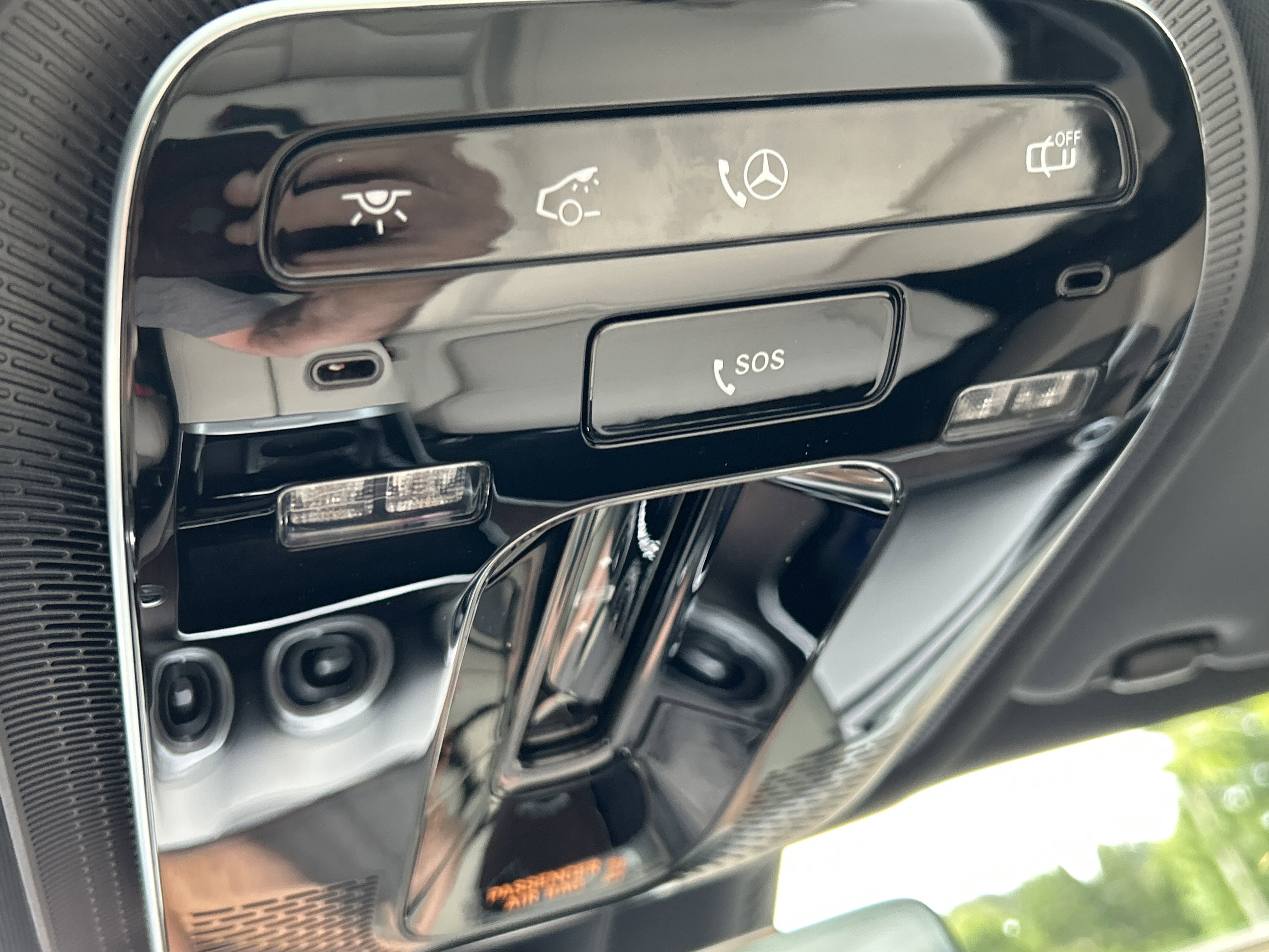New 2026 MANUFAKTUR Moonlight White Metallic Mercedes-Benz C 300 4MATIC® Sedan image 34
