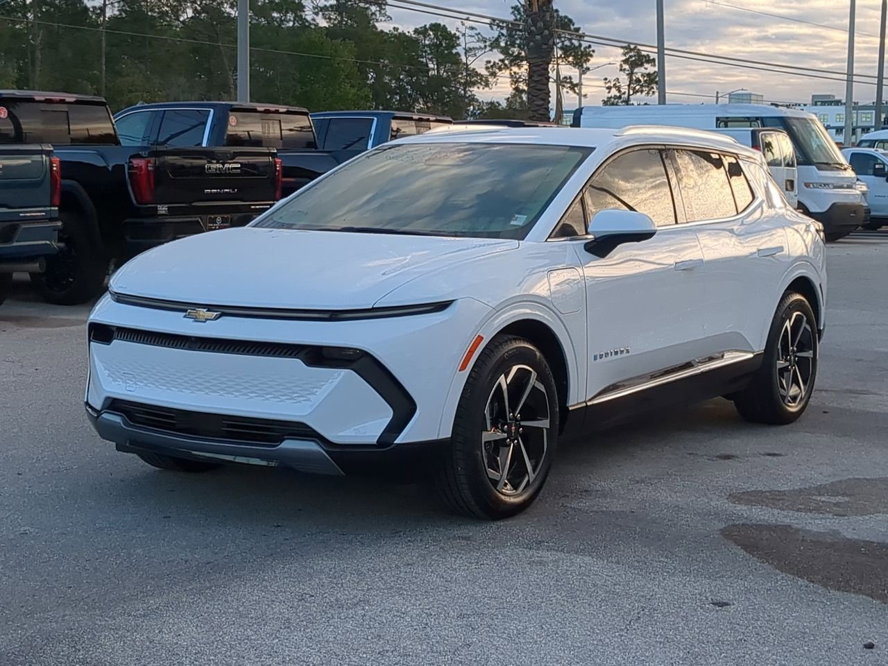 2024 Chevrolet Equinox EV LT