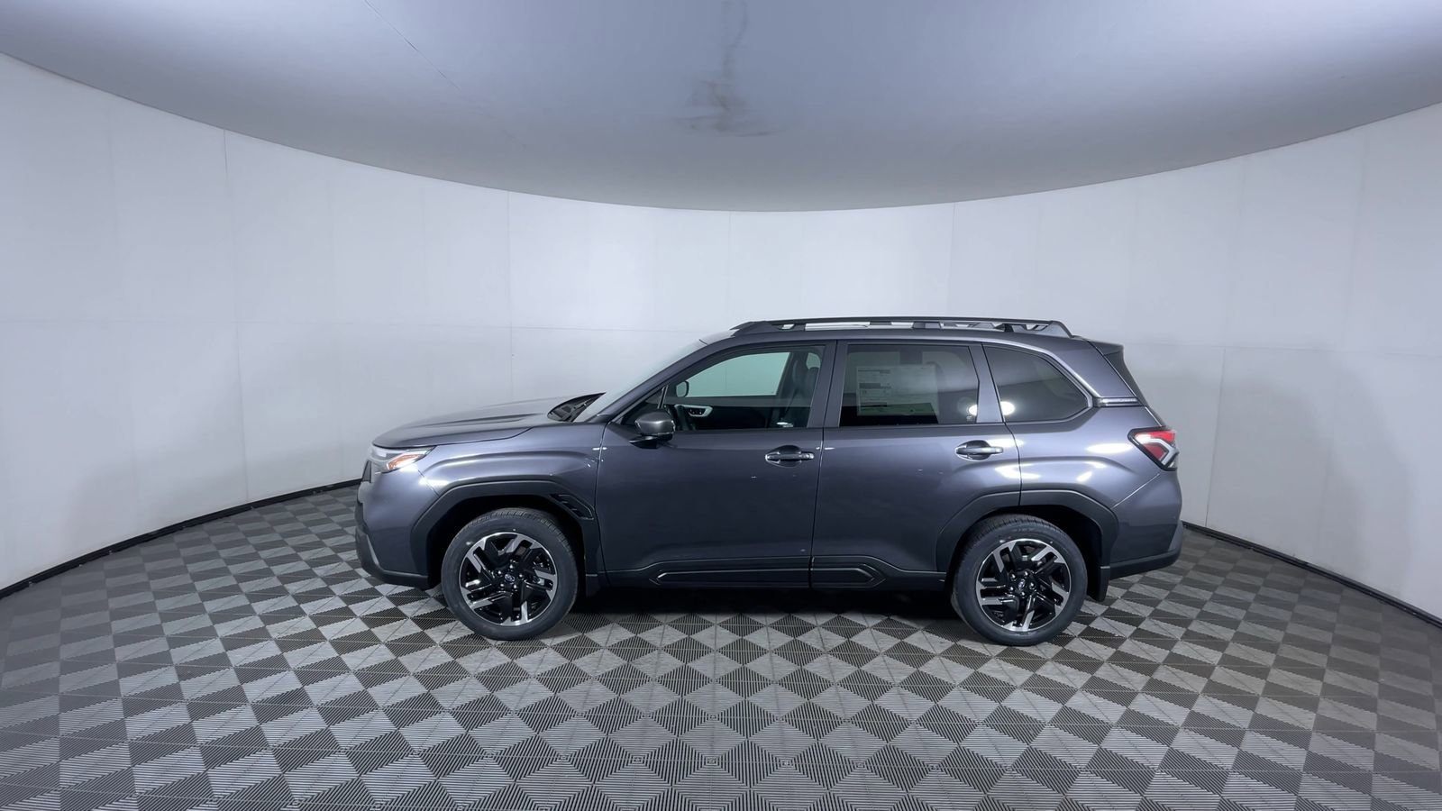 Used 2026 Magnetite Gray Metallic Subaru Limited image 5