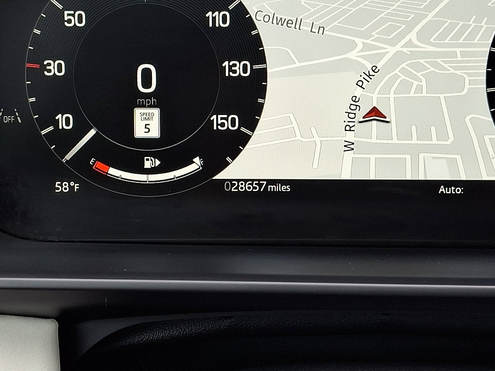 Used 2025 Black Land Rover S image 20