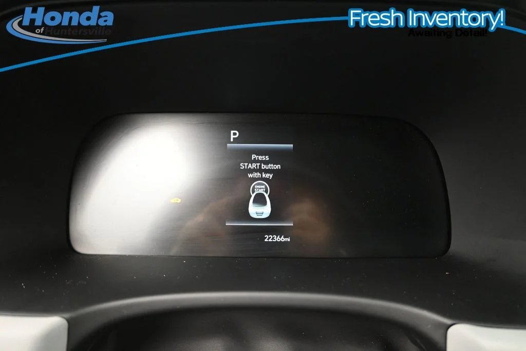 Used 2025 Graphite Hyundai SEL image 14
