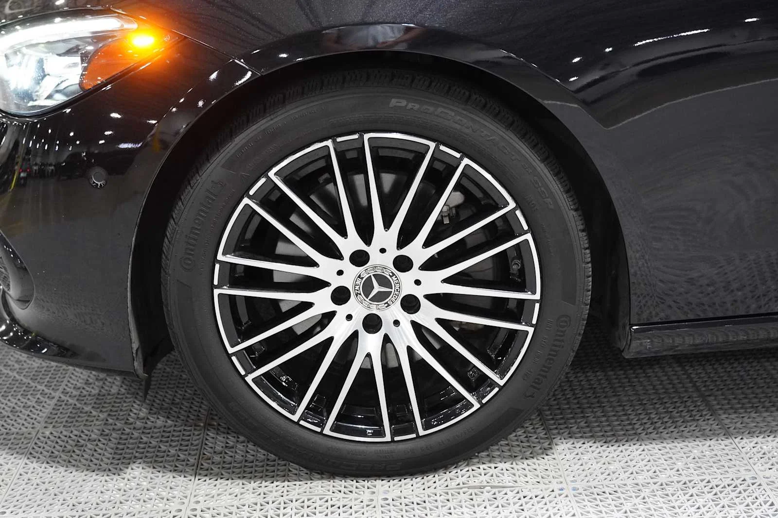 Used 2022 Obsidian Black Metallic Mercedes-Benz C 300 image 5