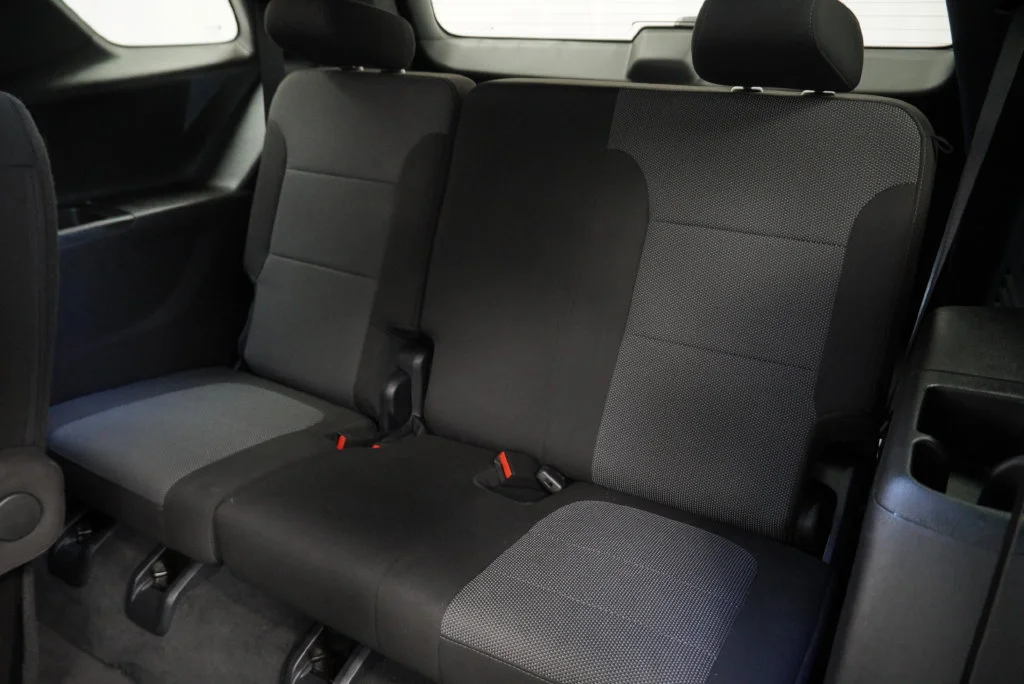 Used 2023 STERLING GRAY METALLIC Chevrolet LT Cloth image 10
