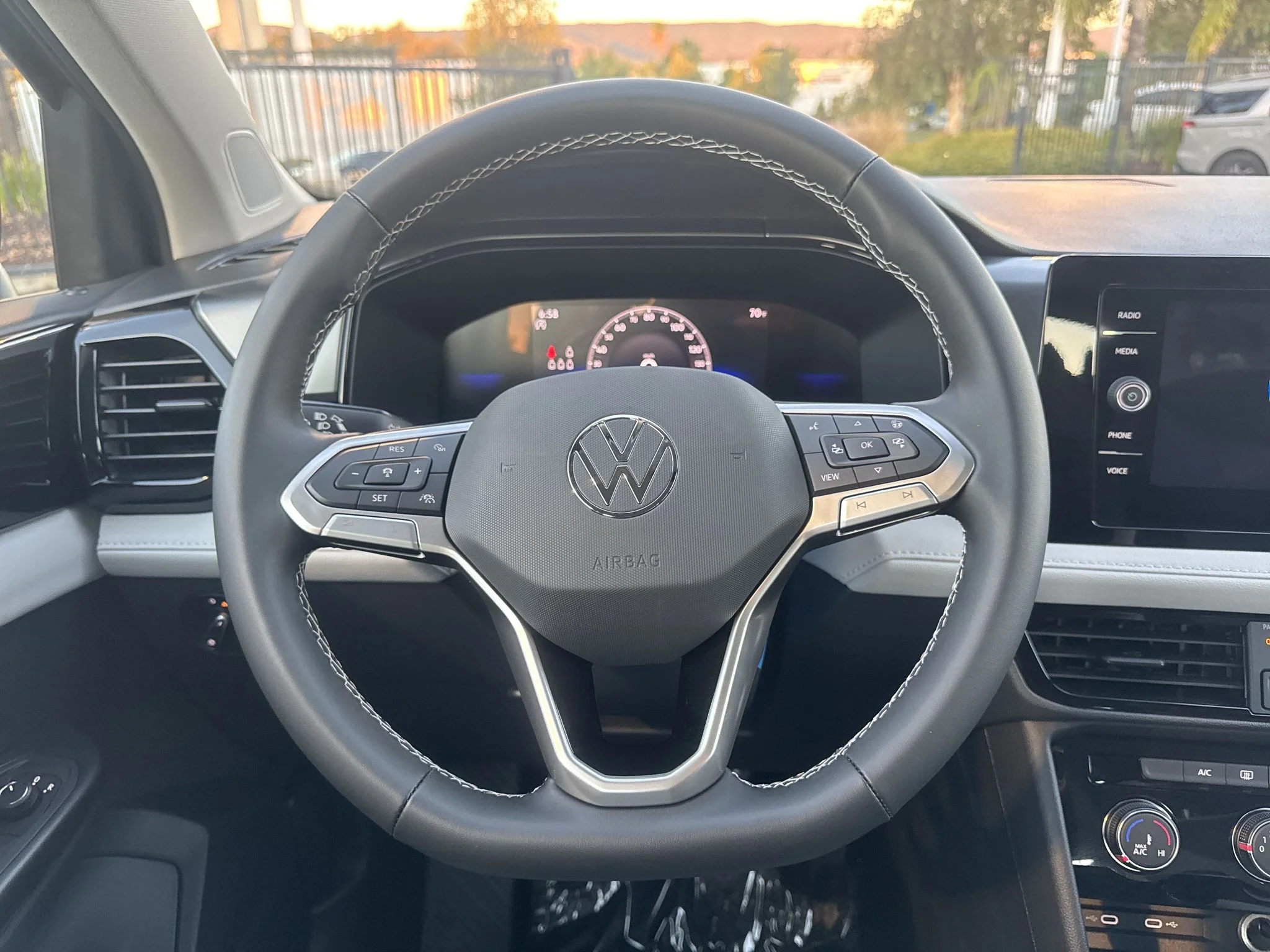 New 2027 Platinum Gray Metallic Volkswagen S image 17