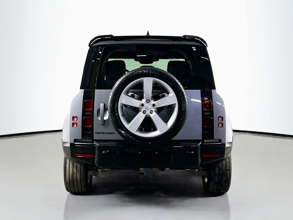 Used 2024 Eiger Gray Metallic Land Rover X-Dynamic SE image 6