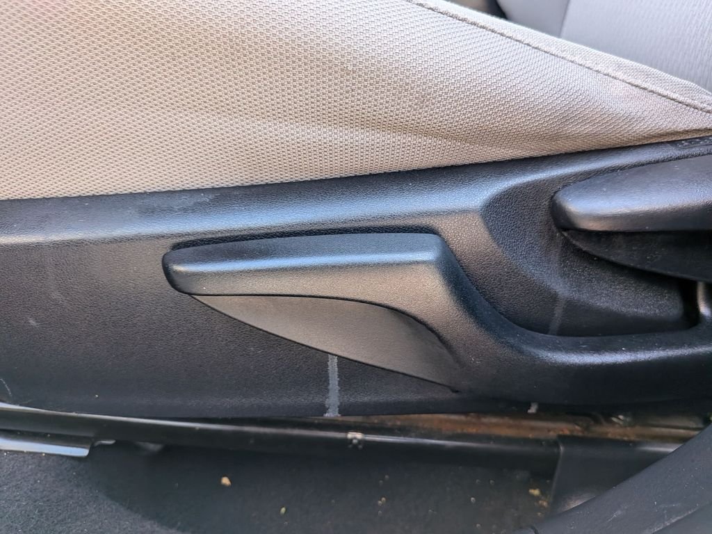2014 Toyota Corolla LE Plus - Photo 16