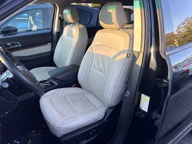 Used 2016 Black Ford Platinum image 14