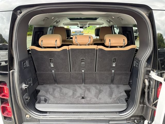 Used 2025  Land Rover X-Dynamic SE image 19