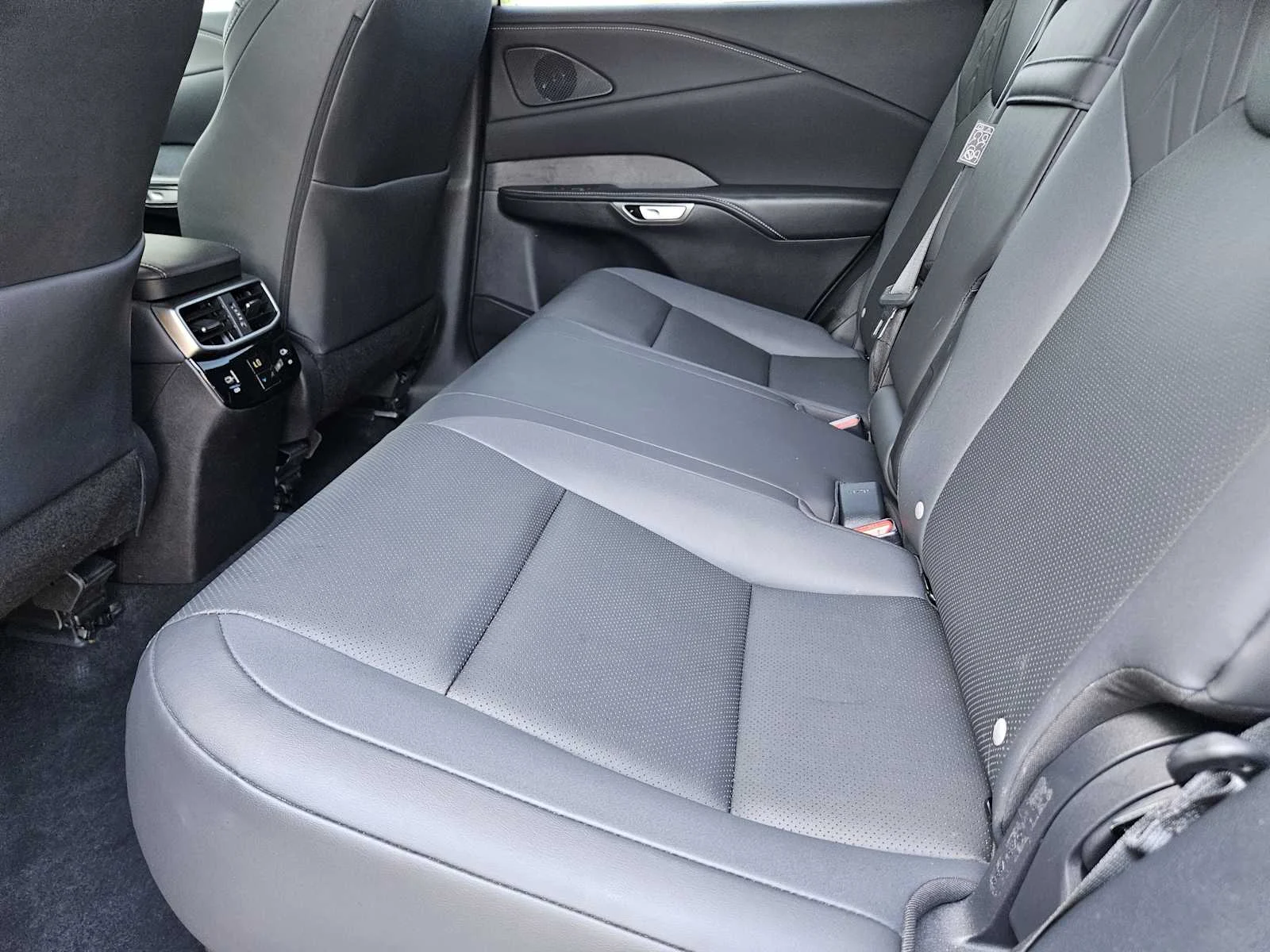 Certified Used 2025 EMINENT WHITE PEARL Lexus  image 22