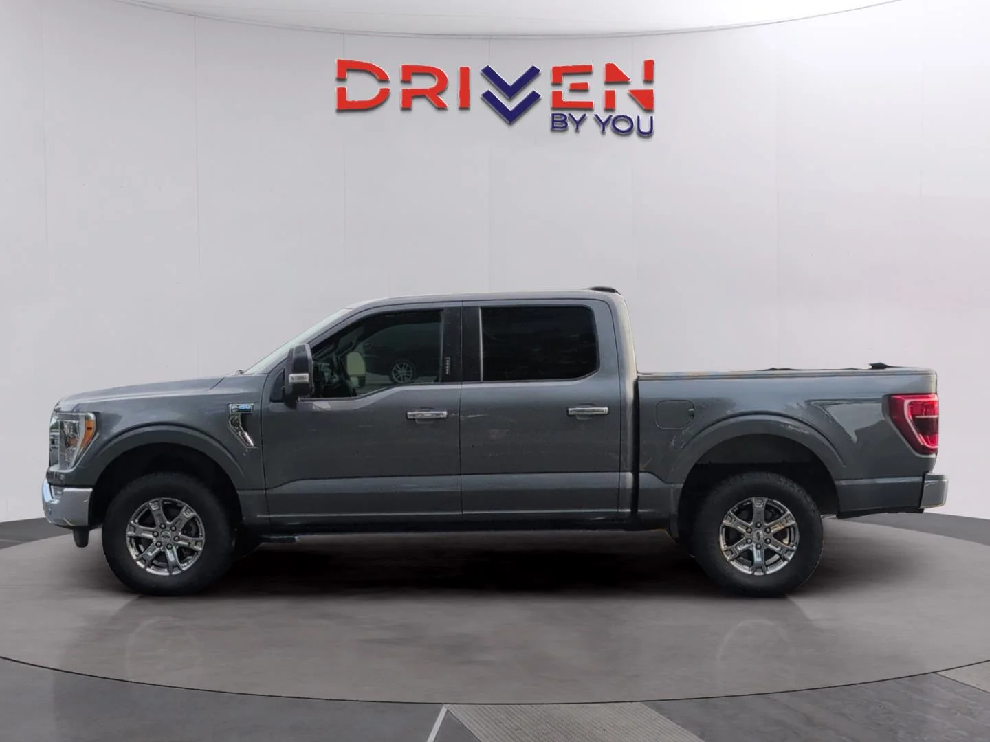 Used 2021 Carbonized Gray Ford XLT image 2