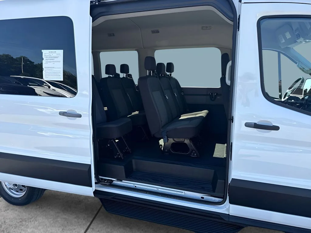 Used 2024 White Ford XL image 21