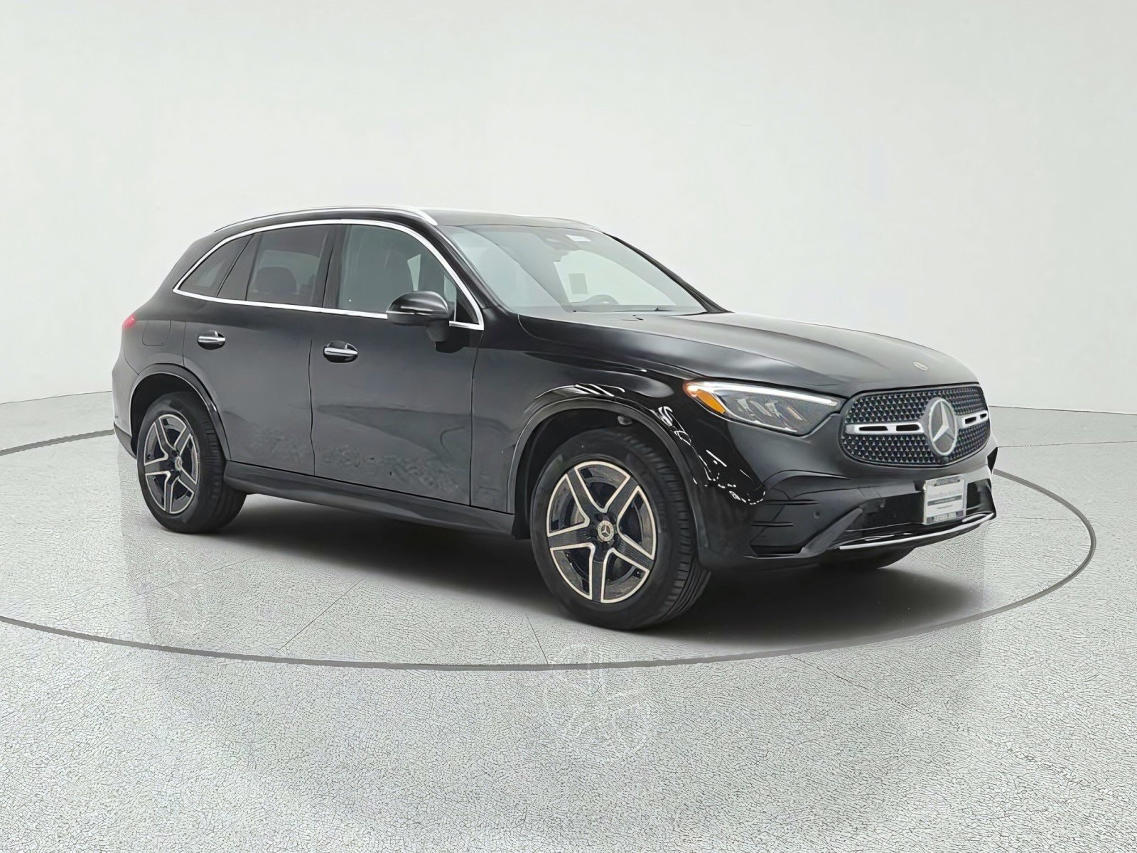 New 2026 Black Mercedes-Benz GLC 300 SUV image 3
