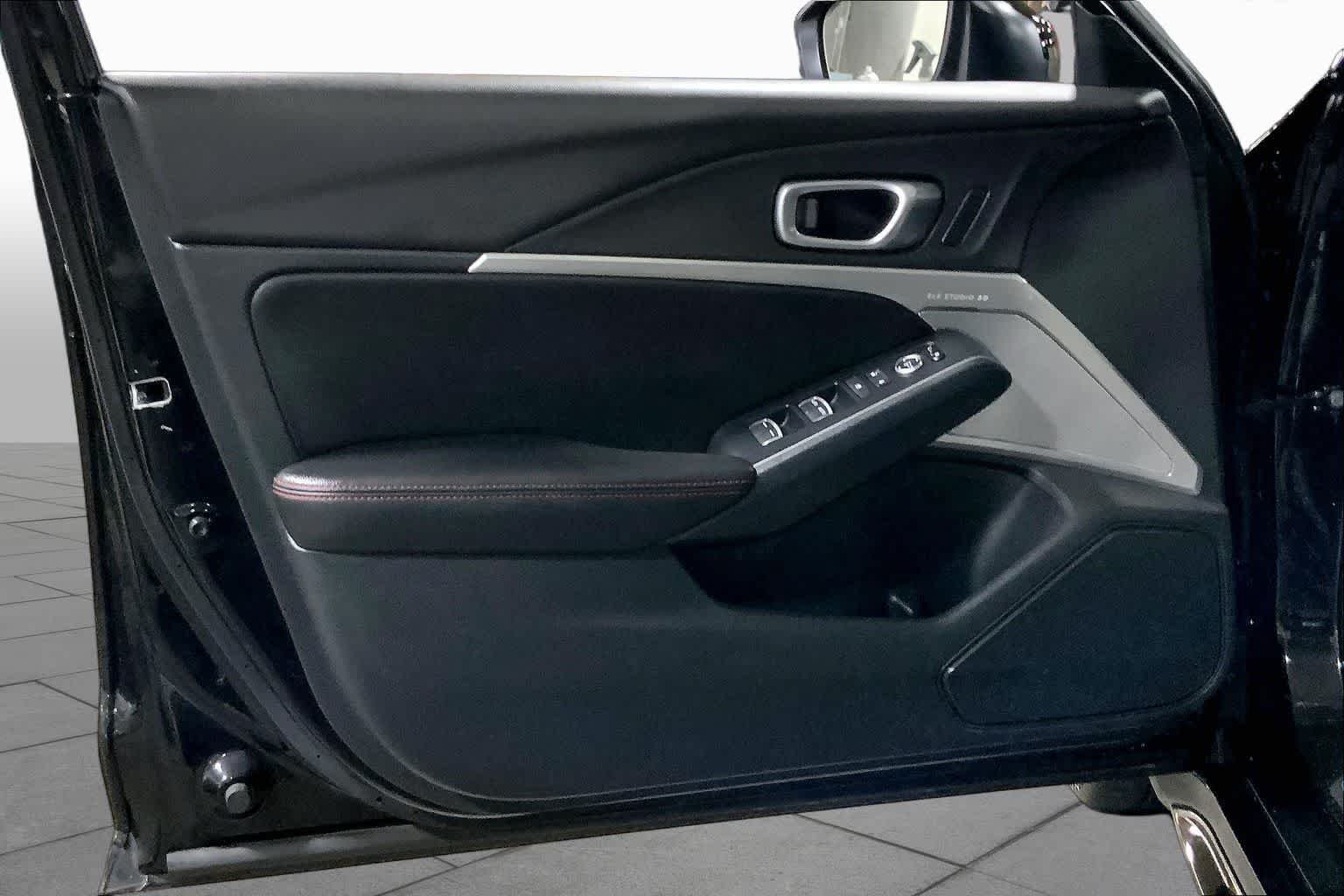 Used 2024 Majestic Black Pearl Acura Type S image 22