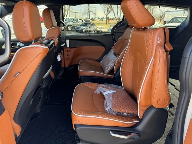 New 2026 White Chrysler Pinnacle image 15