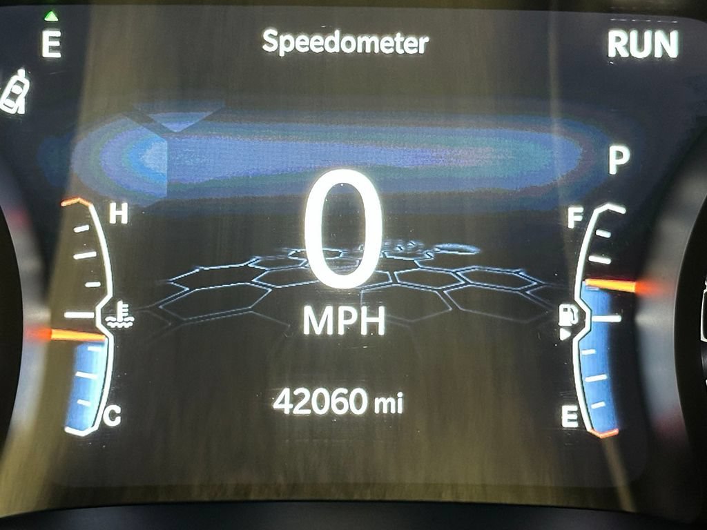 Used 2023  Jeep Altitude image 6