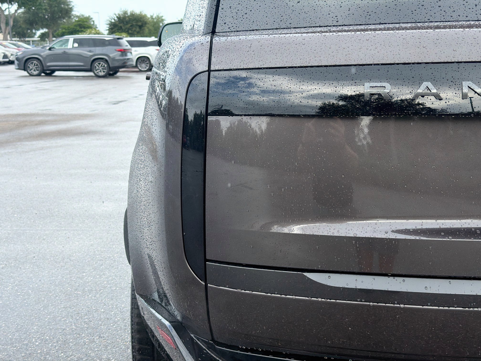 New 2026 Charente Grey Land Rover SE image 10